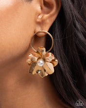 Load image into Gallery viewer, Backyard Bling - Gold - Paparazzi