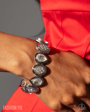 Mesmerizing Memoir - White - Paparazzi