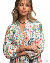 Load image into Gallery viewer, Fluttering Form - Complete Look - Paparazzi