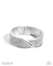 Load image into Gallery viewer, Fierce On Fleek - Cuff Bracelet