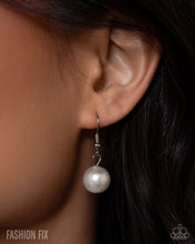 Load image into Gallery viewer, Vintage Appeal - White Pearl Necklace