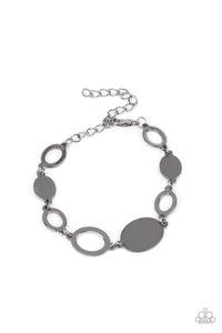 OVAL and Out - Black - Paparazzi - Dtye Embellishing Boutique