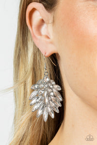 COSMIC-politan - White - Paparazzi - Dtye Embellishing Boutique