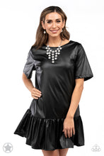 Load image into Gallery viewer, Spotlight Stunner - Paparazzi - Dtye Embellishing Boutique