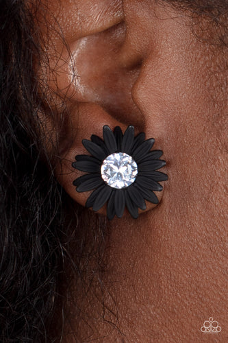 Sunshiny DAIS-y - Black - Paparazzi - Dtye Embellishing Boutique