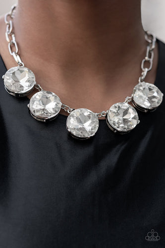 Limelight Luxury - White - Paparazzi - Dtye Embellishing Boutique