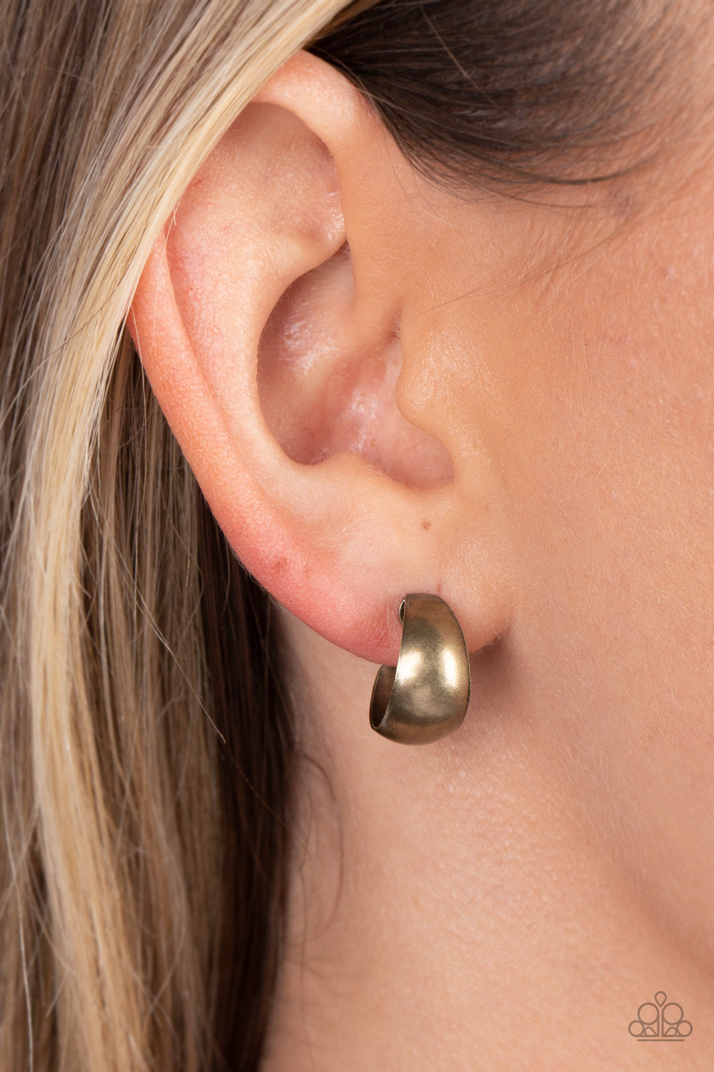 Burnished Beauty - Brass - Paparazzi