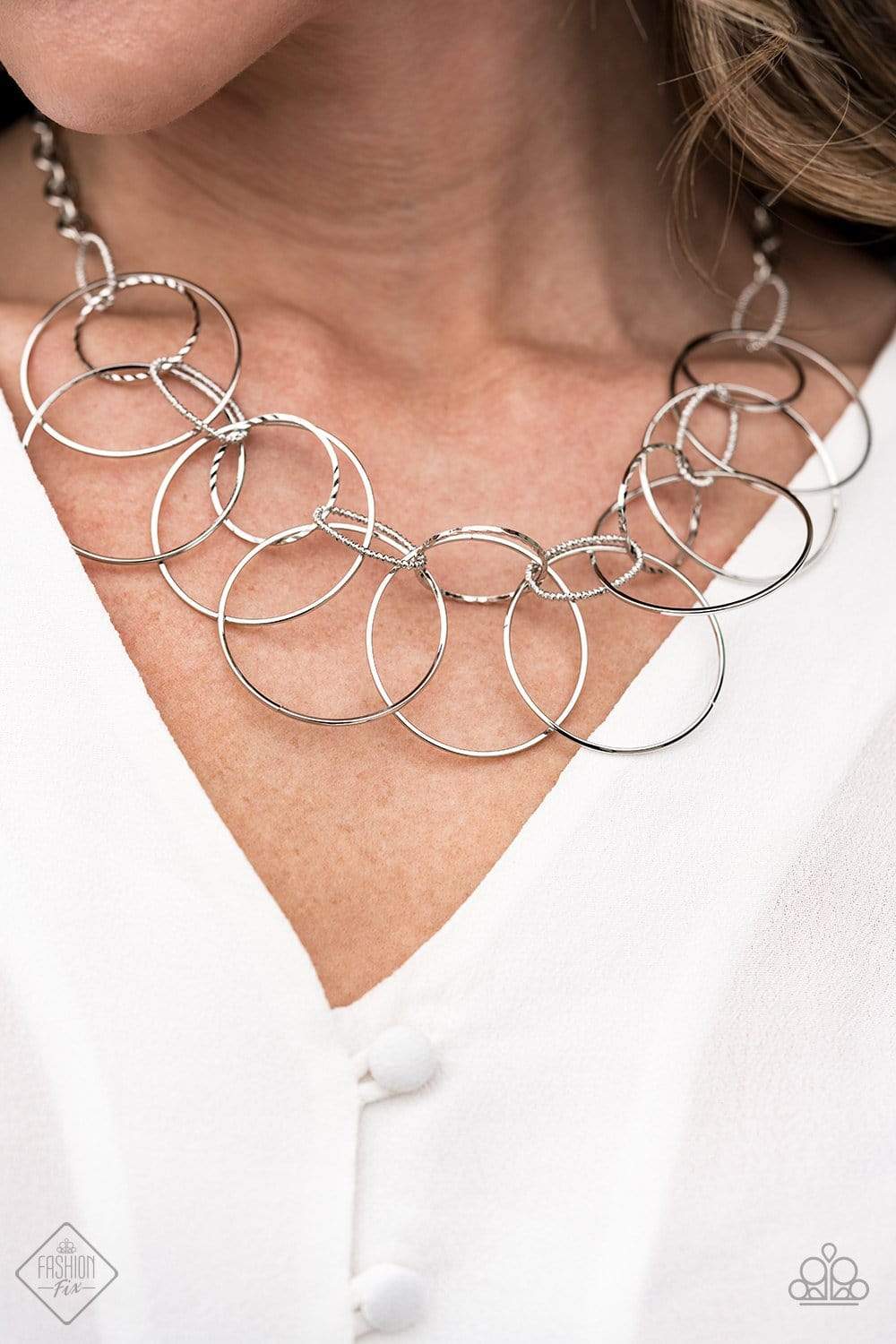 Circa de Couture - Paparazzi Necklace